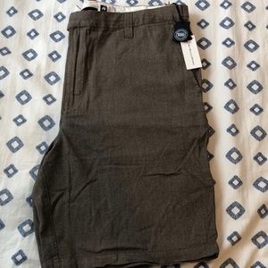 Men’s Flat Front Shorts Size 36